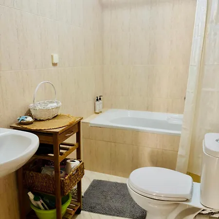 Cozy 1bd 瓦爾納